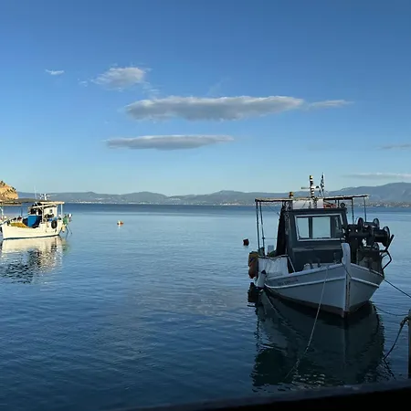 Angela's Seaview *